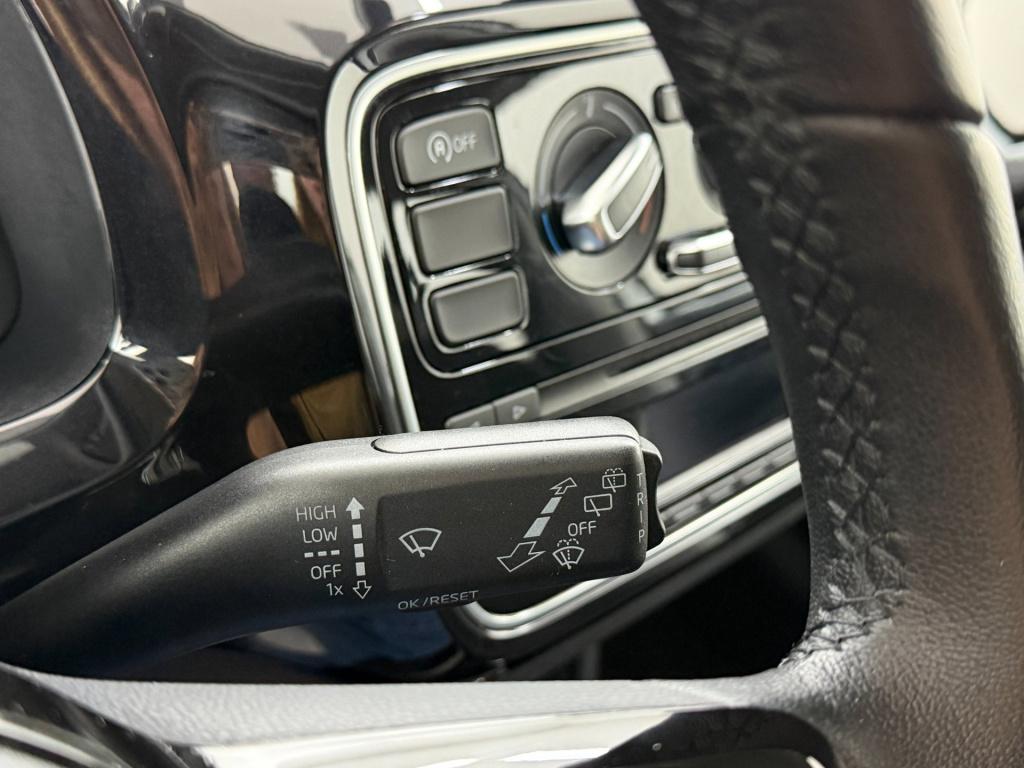 Volkswagen UP! occasion 1.0 high up! bluemotion | grijs | tweedehands volks