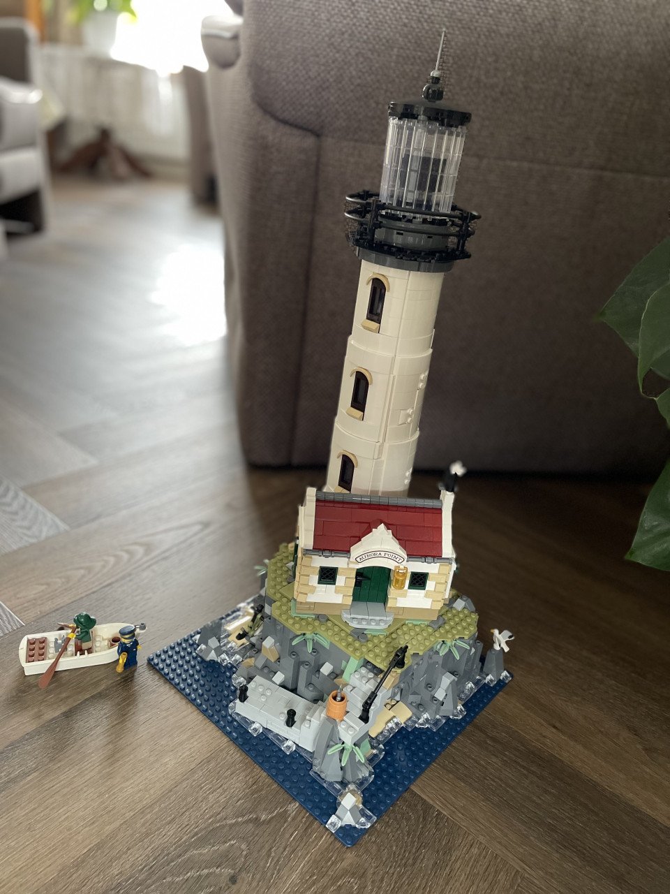 Lego Ideas: Gemotoriseerde vuurtoren 21335