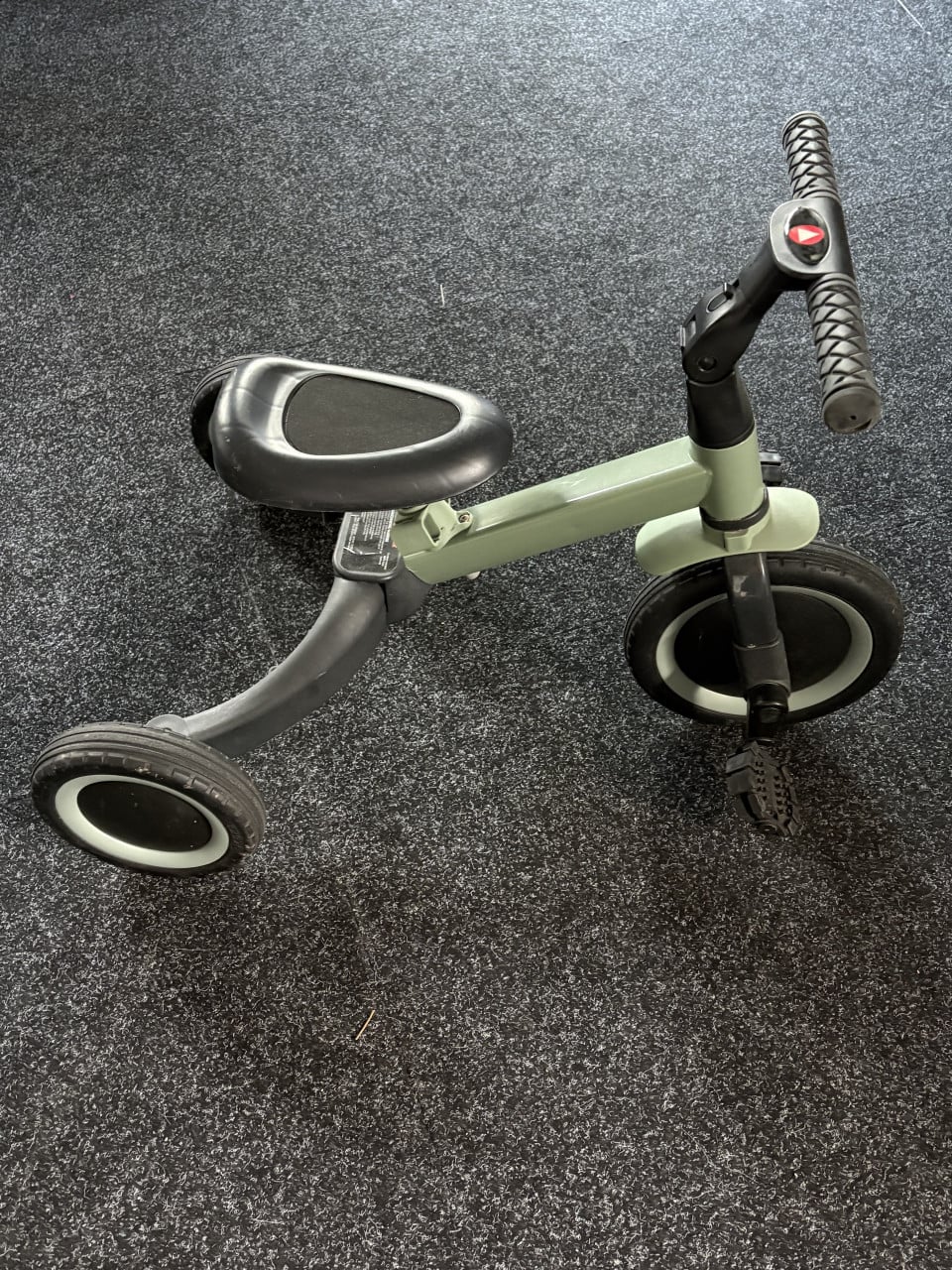 Loopfietsje en driewieler in 1