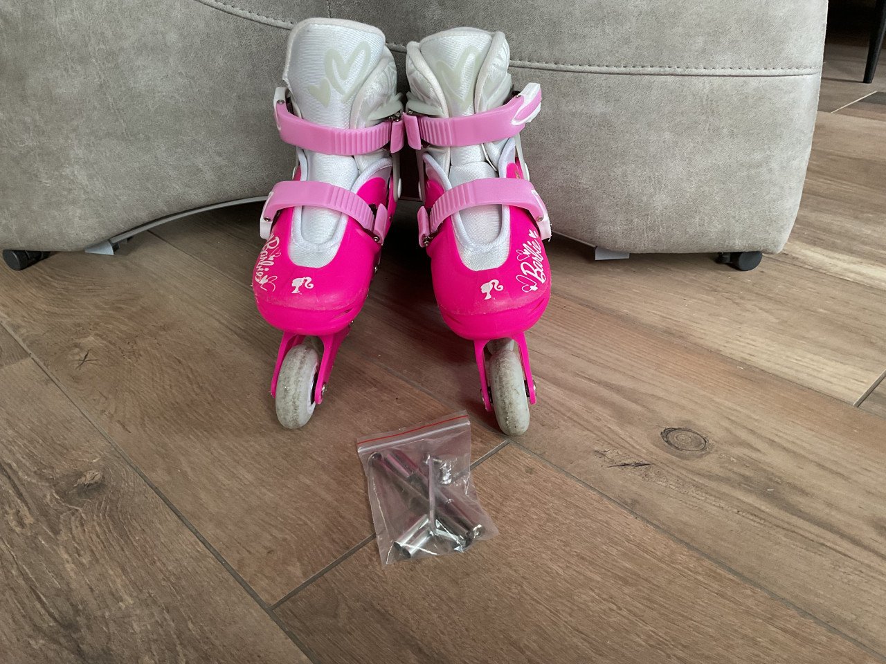 Meisjes skeelers mt 27-30, Barbie, met 3 wielen op rij of 2 wielen achter