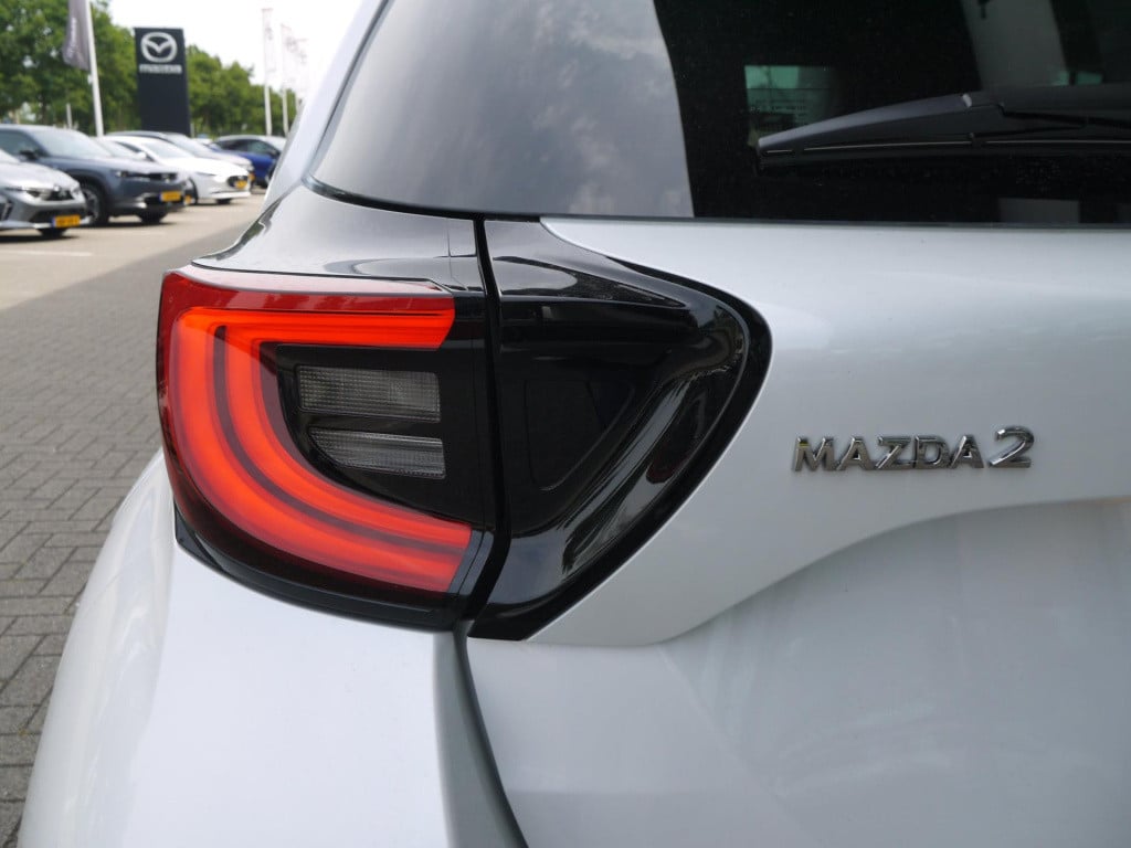 Mazda 2 Hybrid 1.5 homura