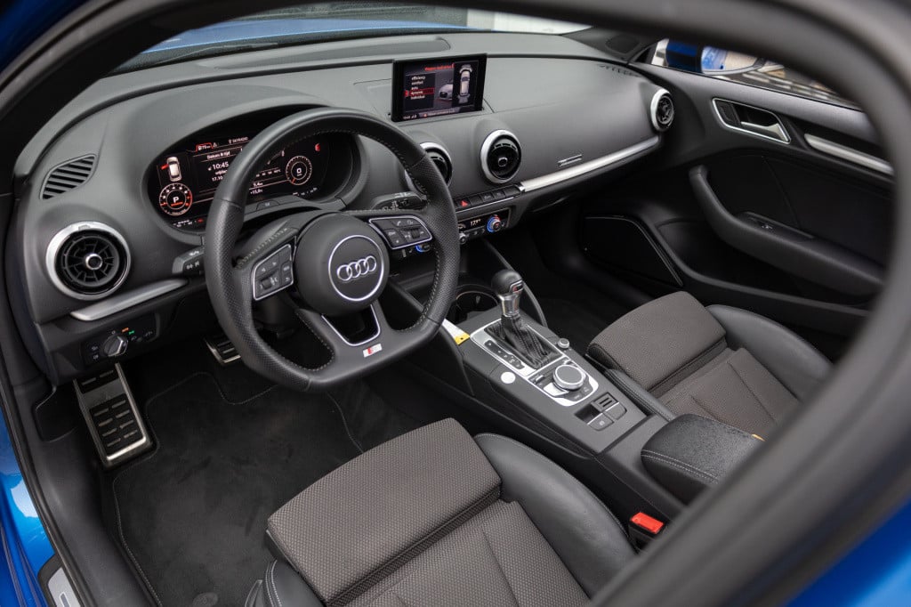 Audi A3 sportback 1.5 tfsi s line edition ✅pano✅matrix✅optiekzwart✅b&o