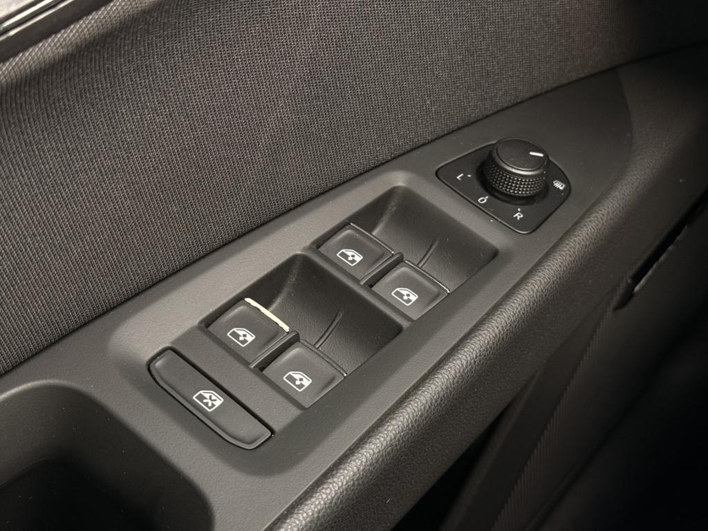 Seat Leon 1.4 ecotsi fr | stoelverwarming | half leder | seat sound | achte