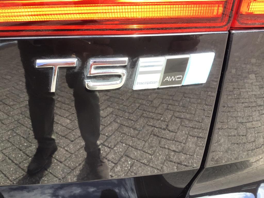 Volvo XC60 2.0 t5 awd inscription luxury luchtvering