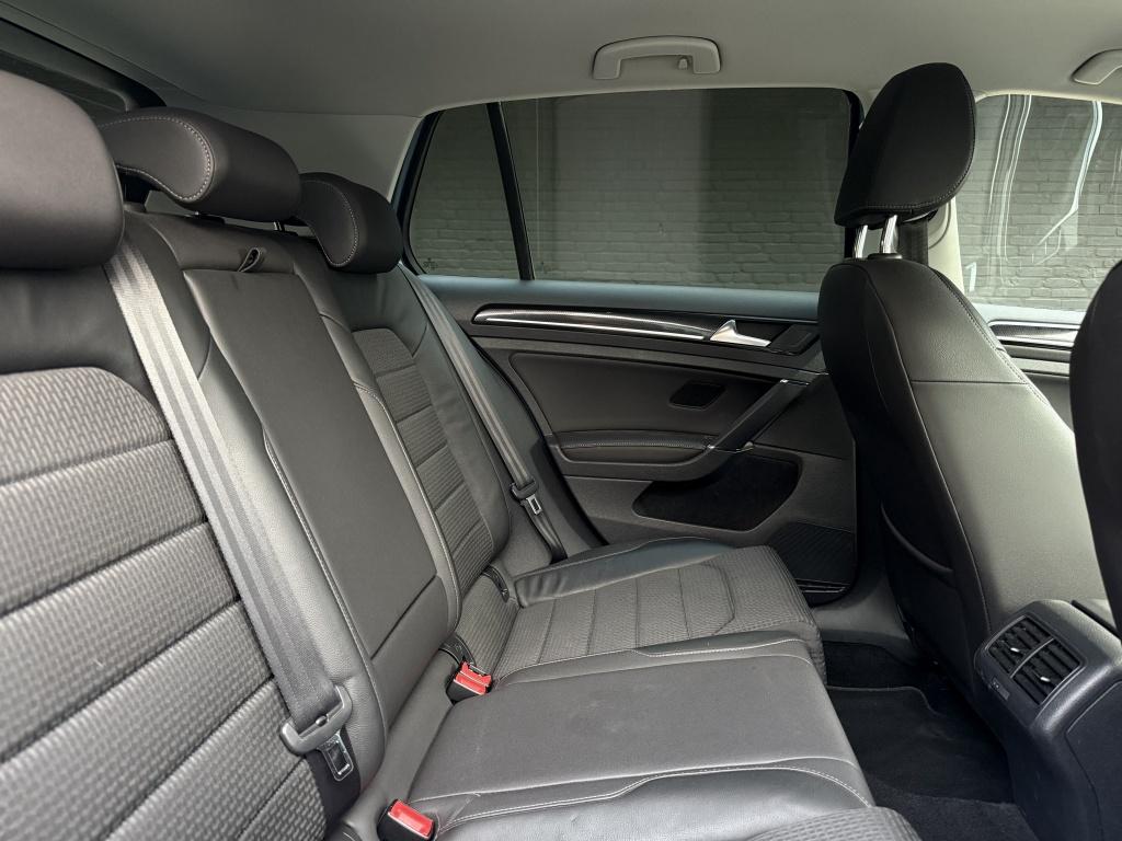 Volkswagen Golf 1.4 tsi highline // goed uitgeruste automaat //