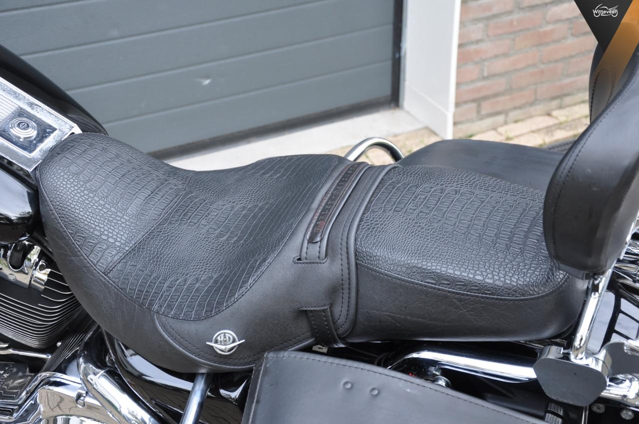 Harley Davidson Road King Classic FLHRC Hele nette en complete motor!