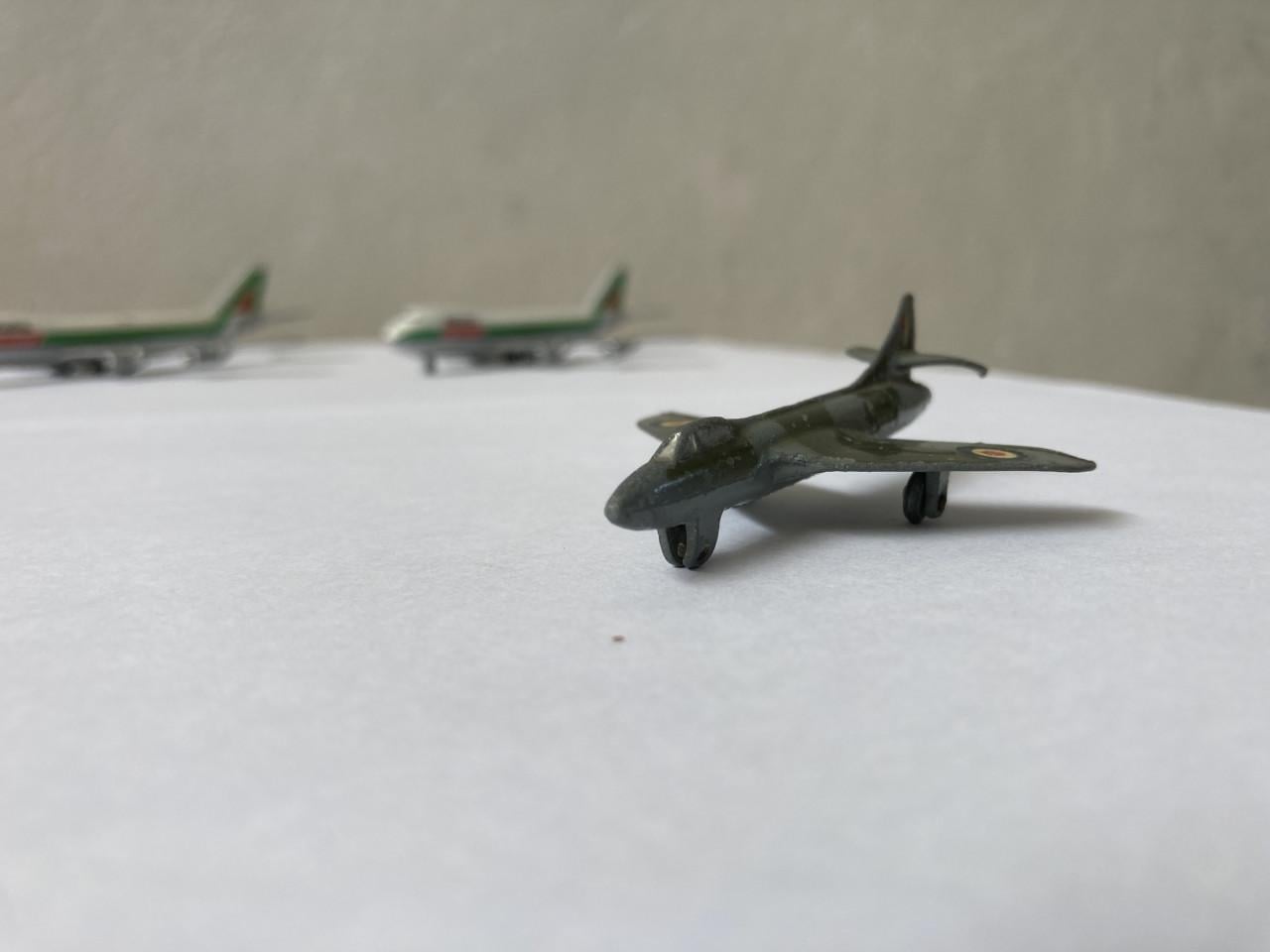 Schabak Boeing 747 Alitalia, ERTL Space Shuttle, Dinkey Toy Hawker Hunter