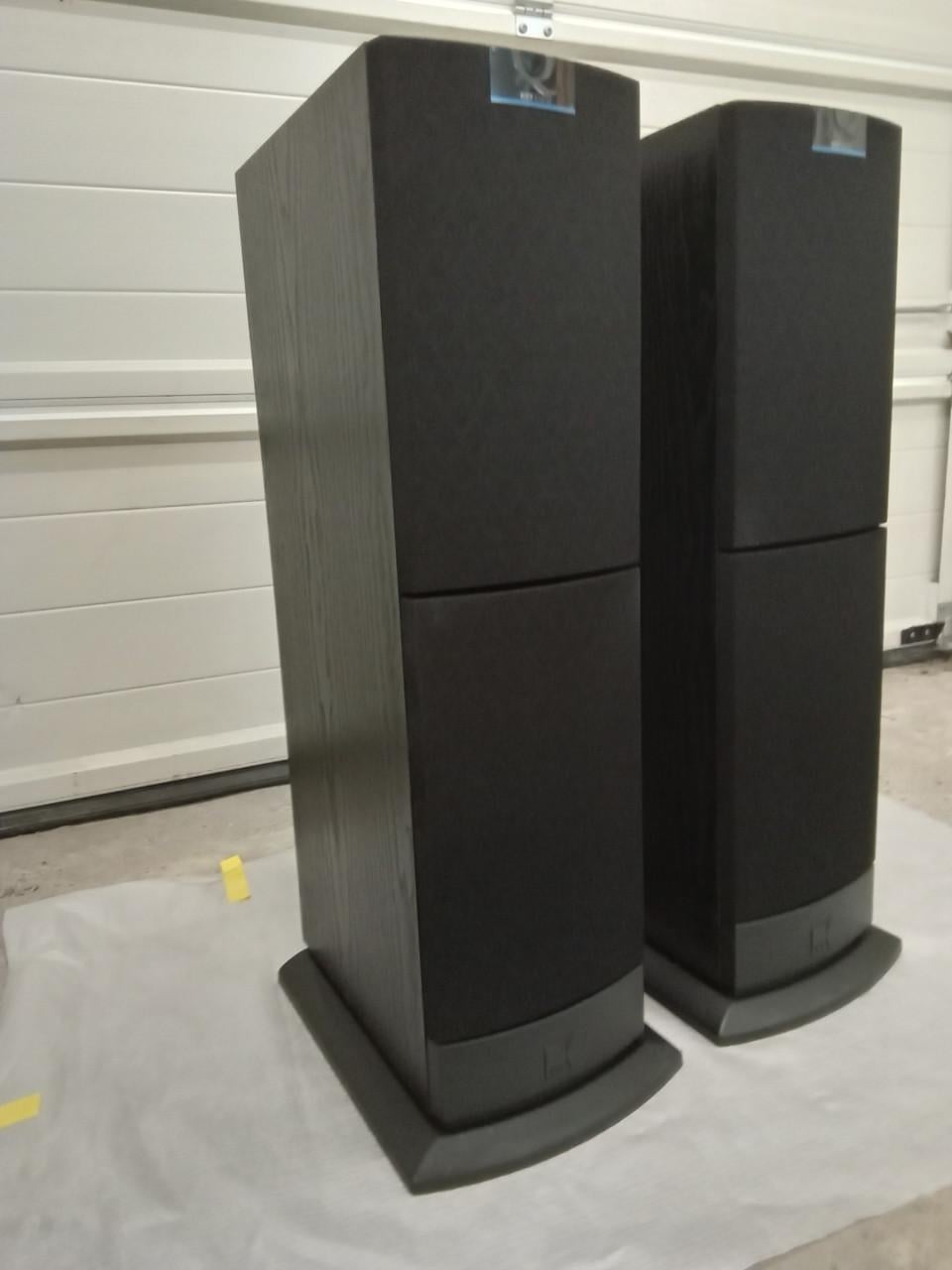 Kef  Q 30  Speakers