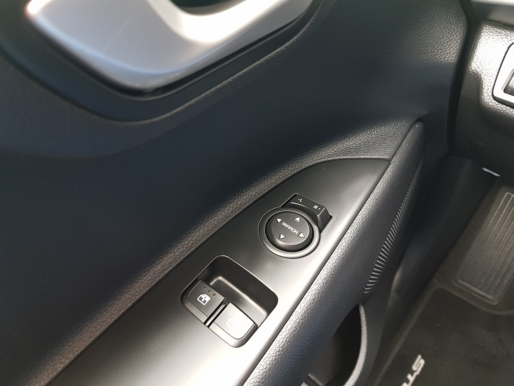 Kia Stonic mhev dynamicline 100pk