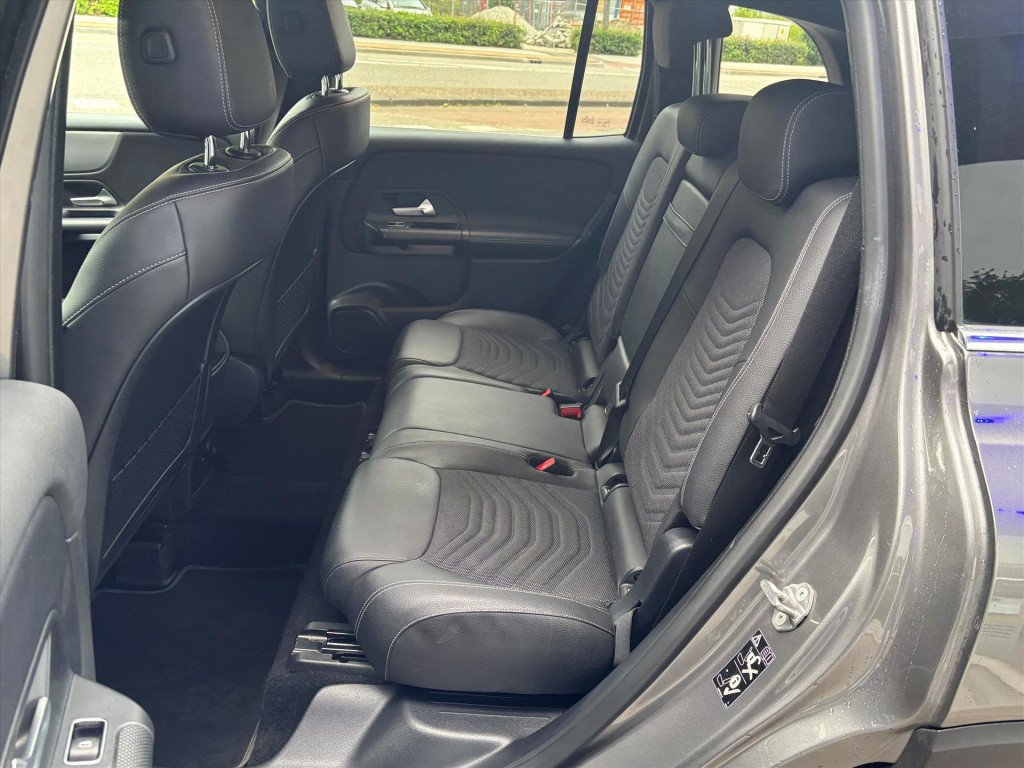 Mercedes-Benz Glb 180 136pk 7g-dct business line| camera| navi| keyless| ri