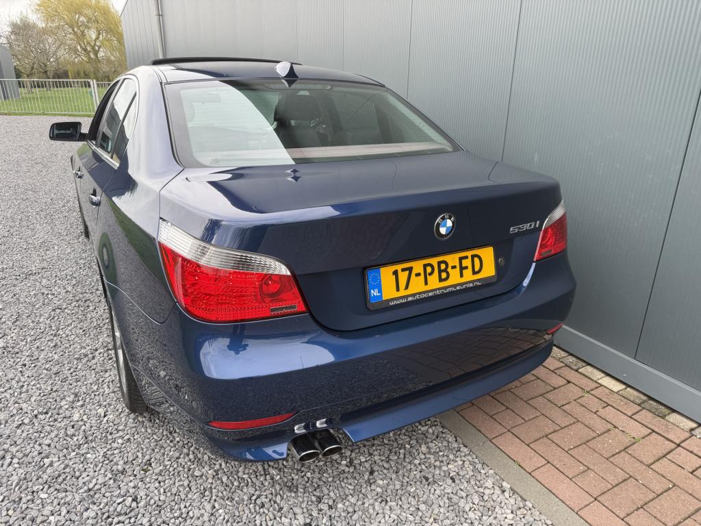 BMW 5 Serie 530i high executive sedan