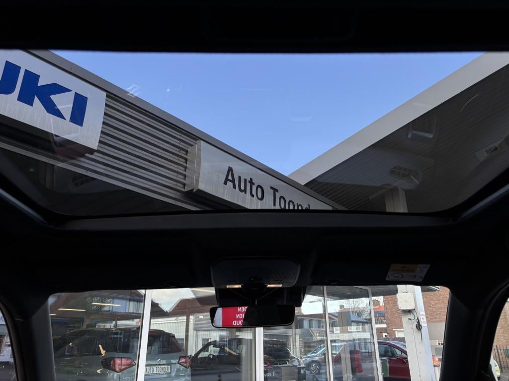 Suzuki E Vitara style 61 kwh