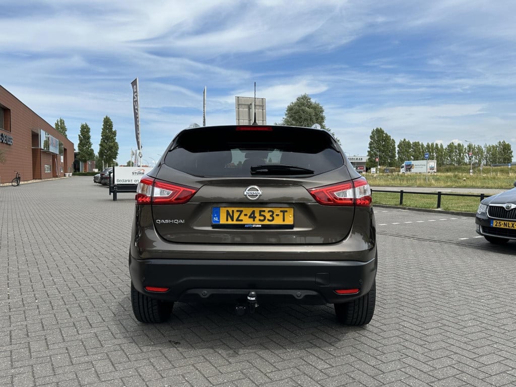 Nissan Qashqai 1.2 n-connecta | navigatie | 360° camera | trekhaak | keyles