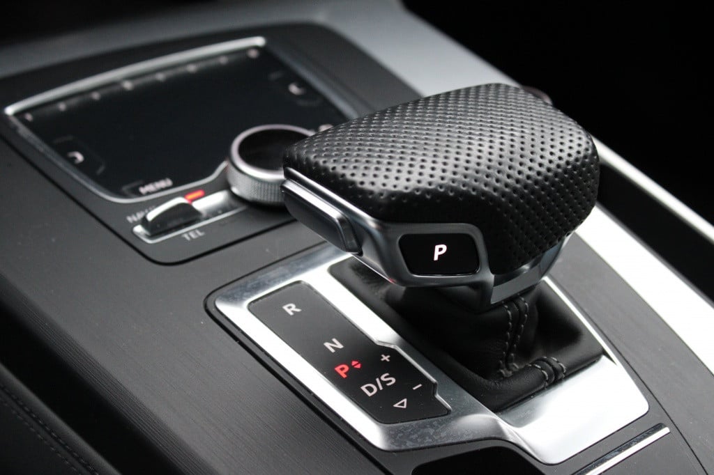 Audi Q5 45 tfsi quattro s edition full options