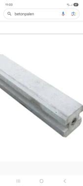 Te koop 2x betonpalen