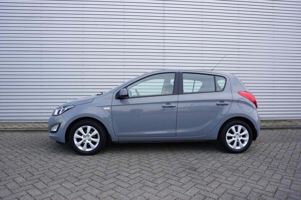 Hyundai I 20 1.2i i-drive airco / elektr. ramen / lm velgen / apk t/m 02-20