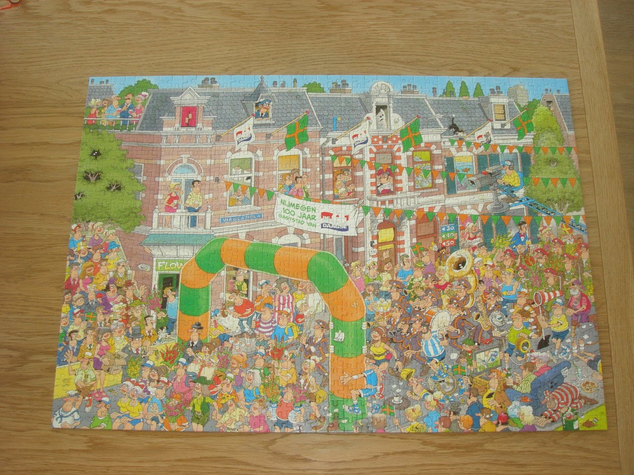 Complete Jan van Haasteren puzzel De 4 daagse Nijmegen 100 jaar