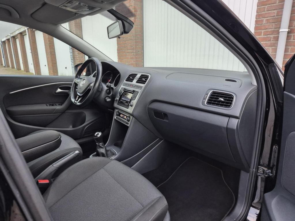 Volkswagen Polo 1.2 tsi highline / 1e eigenaar / 5-deurs / cruisecontrol / 