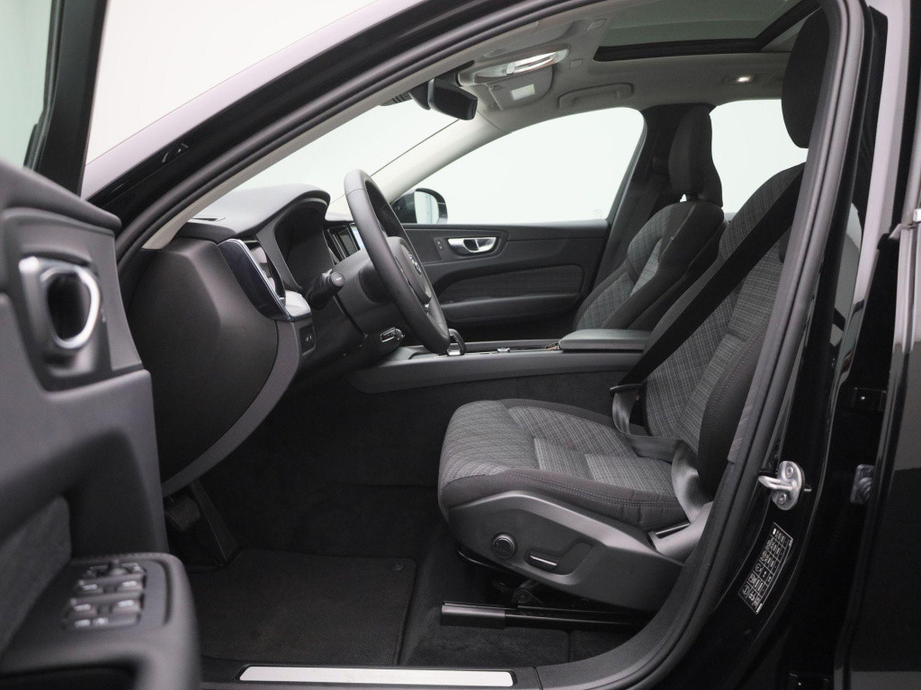 Volvo XC60 2.0 t6 plug-in hybrid awd core bright | long range | navigatie |