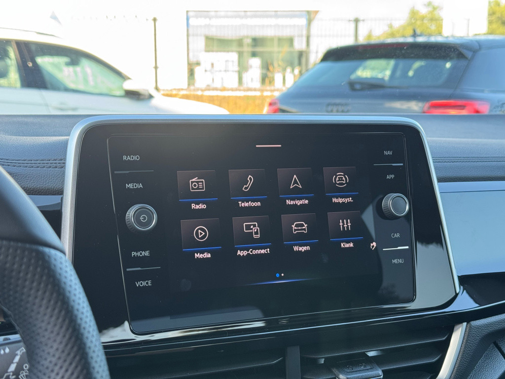 Volkswagen T-roc 1.5 tsi r-line edition * camera * massage * parkeerhulp