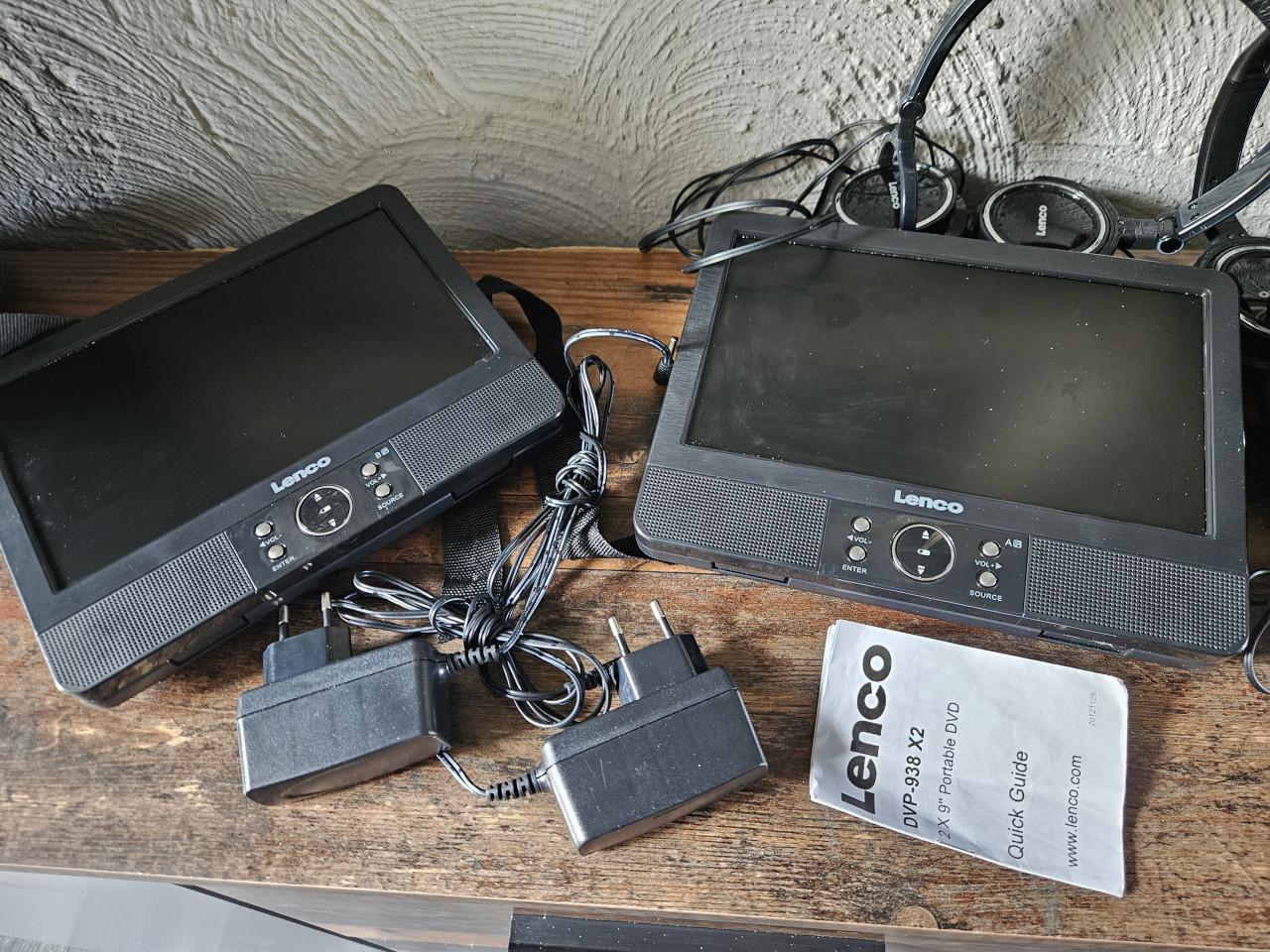 Mooie Lenco DVP-938 X2 draagbare DVD-spelers met accessoires