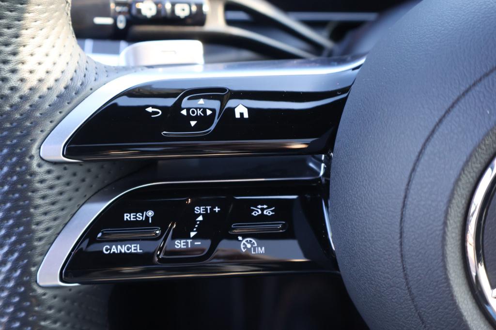 Mercedes-Benz Glc 300e 4matic amg line l techniek pakket l luchtvering l pa