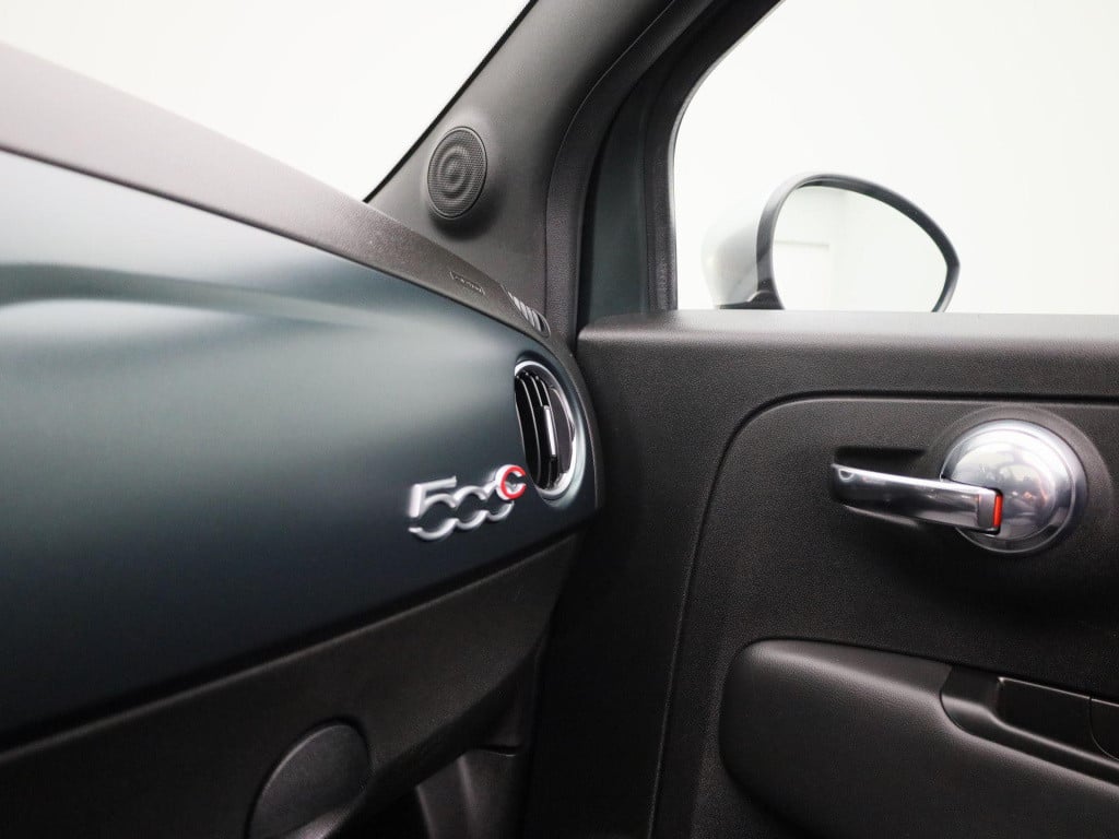 Fiat 500 C 1.0 hybrid rockstar | navigatie | climate control | side-skirts 