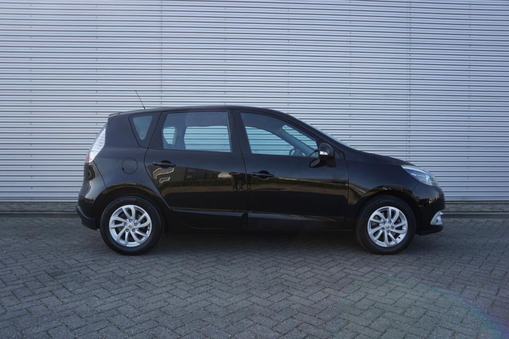 Renault Scenic 1.2 tce bose 1e eigenaar - climate / navi / cruise / parkeer