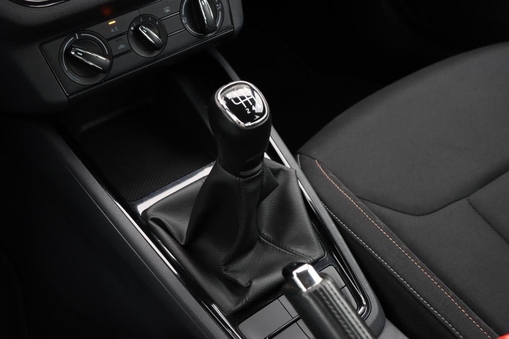 Skoda Kamiq 1.0 tsi ambition 110pk