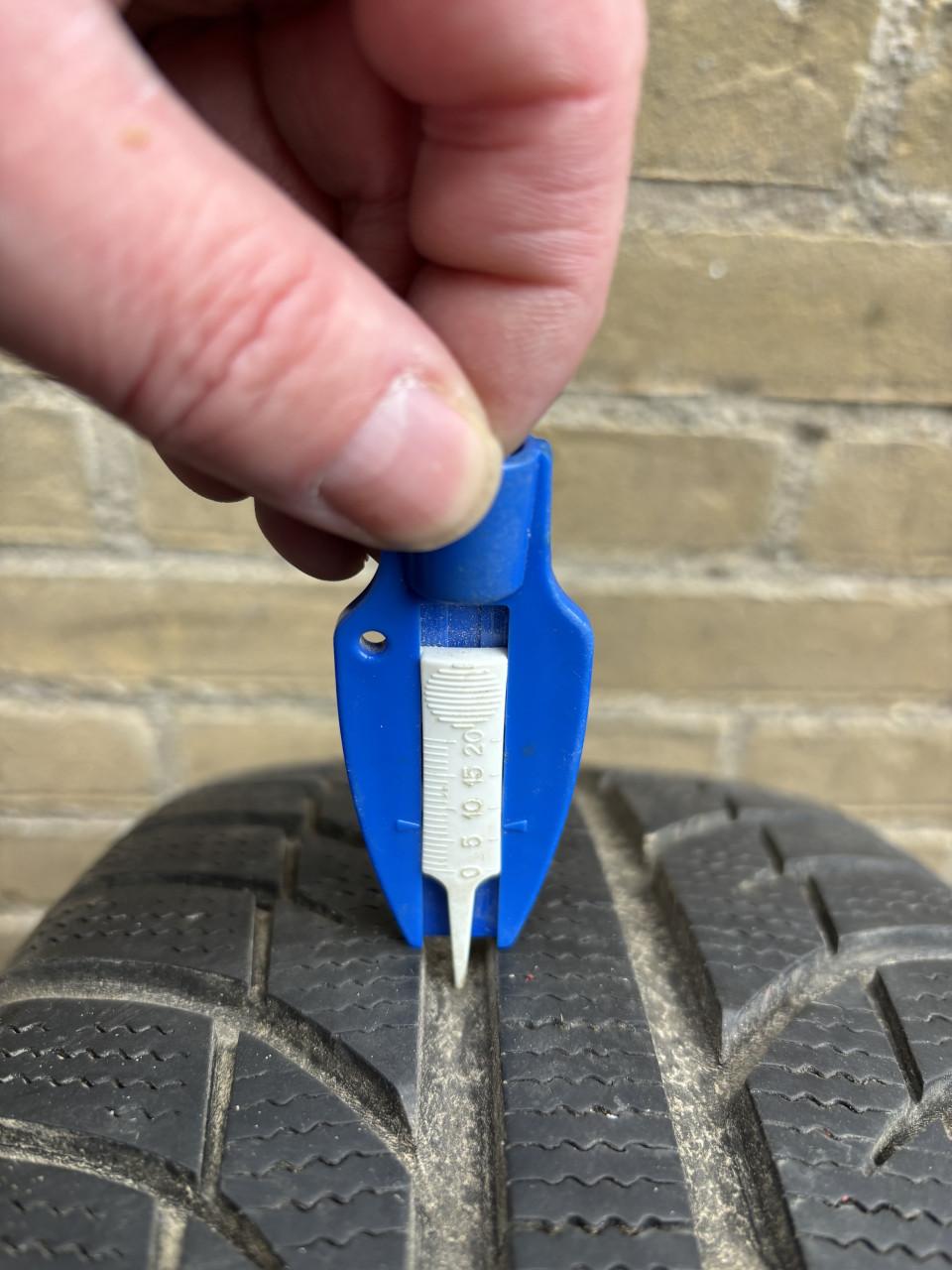 4 I.z.g.st Aluminium velgen met z.g.a.n winterbanden