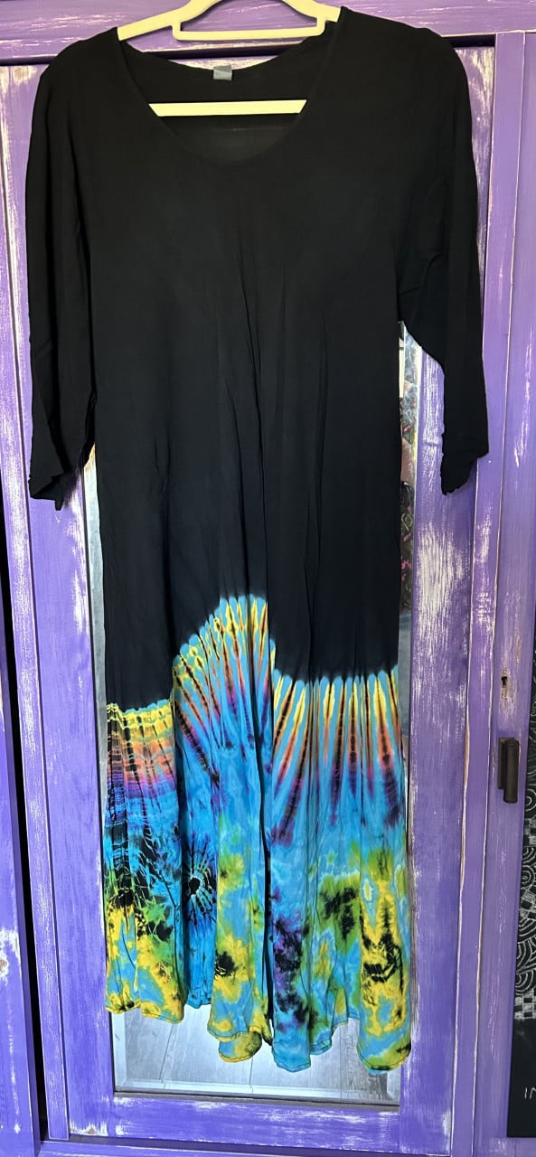 Zomerse jurk  Tie dye onderkant bovenkant zwart.