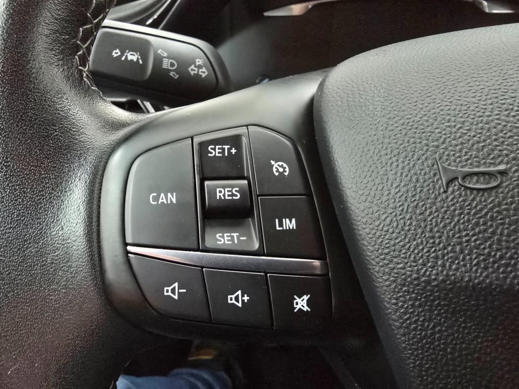 Ford Fiesta occasion 1.0 ecoboost titanium met cruisecontrol en carplay rad