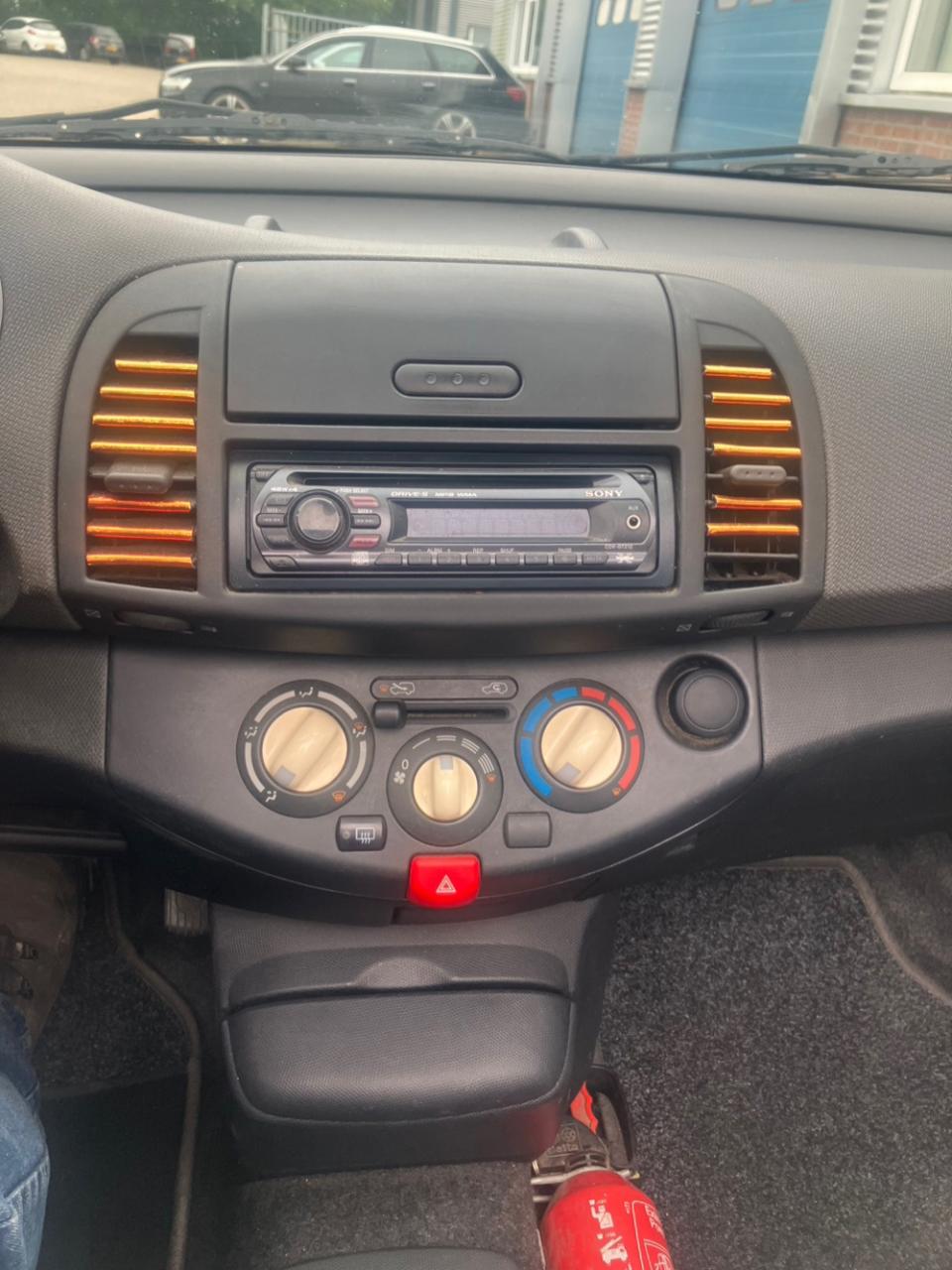 Nissan Micra c+c 1.4 tekna