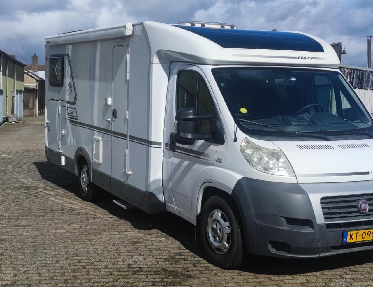 Camper Knaus Sport T1 2011 160PK Enkele Bedden Xl Garage