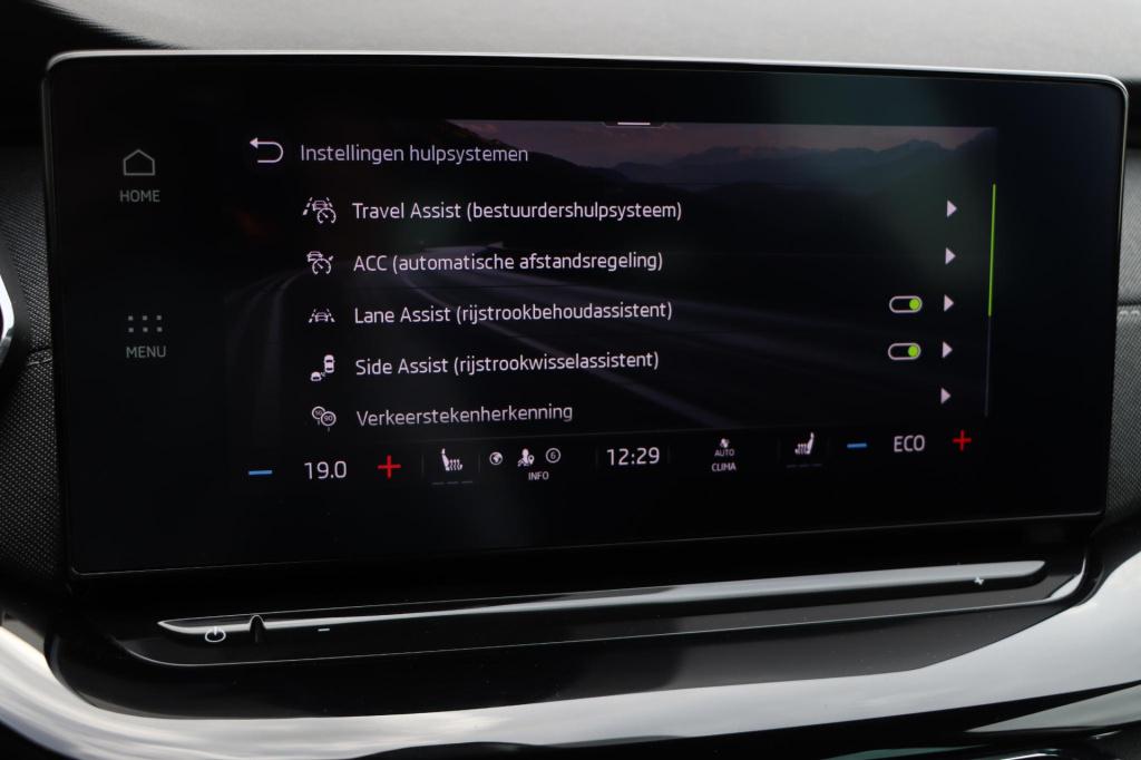 Skoda Octavia combi 1.4 tsi iv phev sportline business | soh 91,1% |