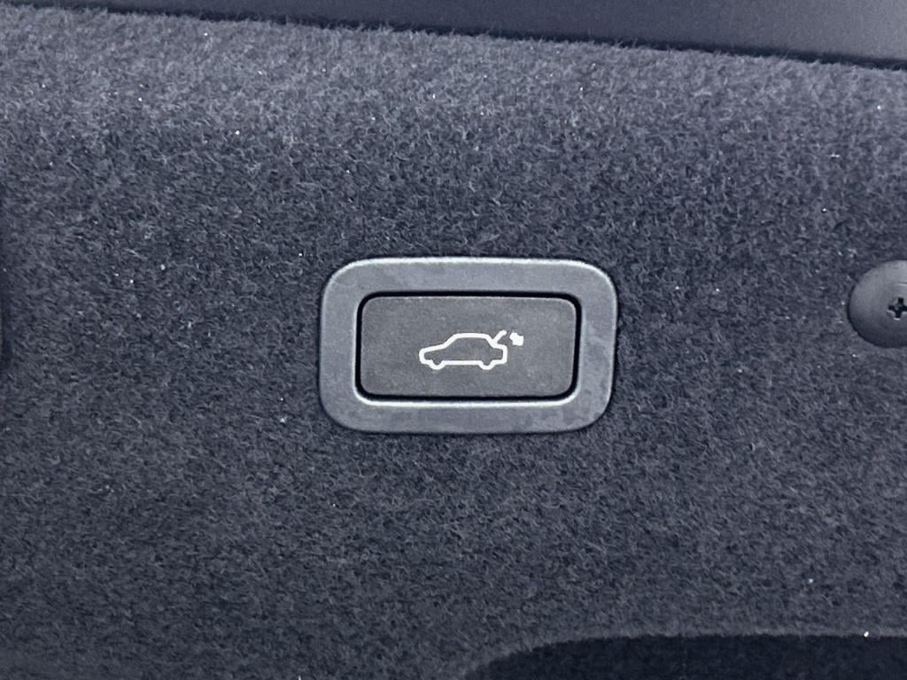 Jaguar XF 2.0 p250 hse | panoramadak | navigatie | apple carplay / android 