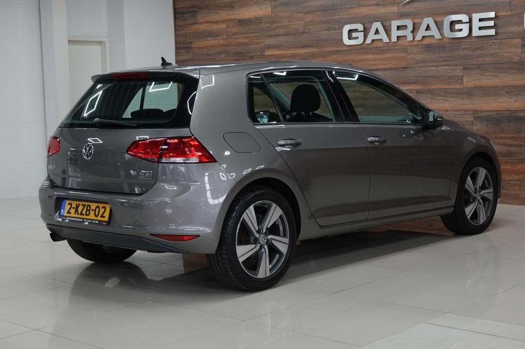 Volkswagen Golf 1.2 tsi highline | acc | pdc | stoelverw. |
