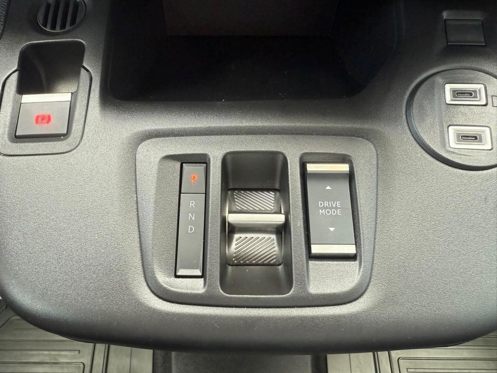 Toyota Proace city electric challenger 50 kwh