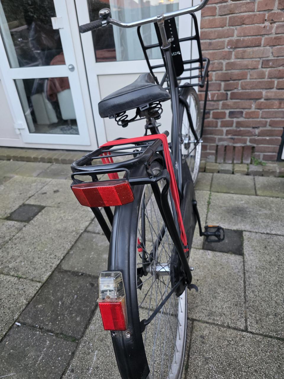Dames fiets met voordrager 28 inch met trap rem achter-Nieuw slot