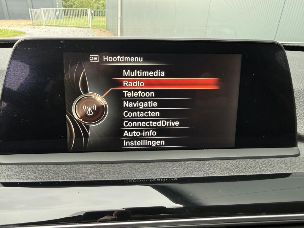 BMW 3-serie 318i automaat executive sportline sedan