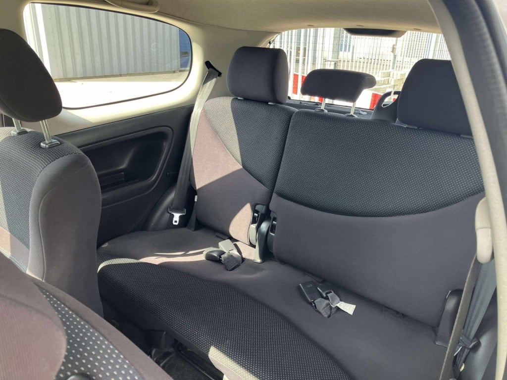 Toyota Yaris 1.5 vvt-i t sport