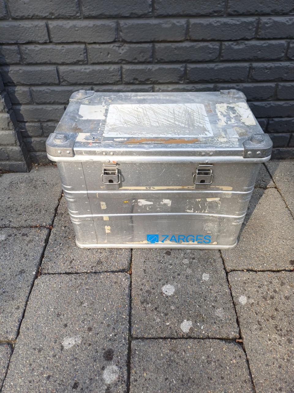 Metalen opbergbox