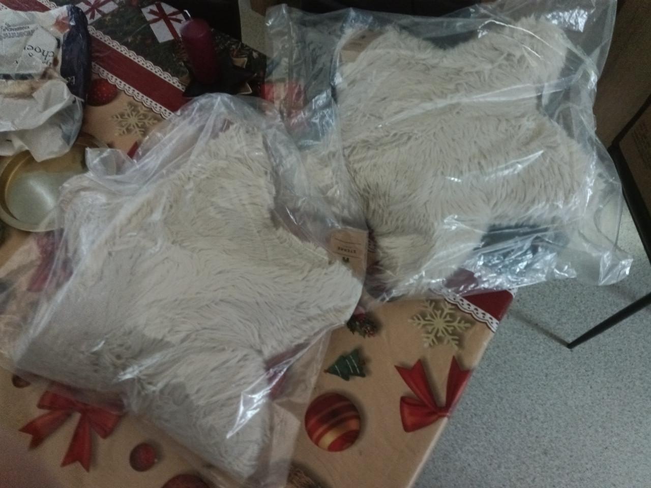 2 sierkussen ster vorm