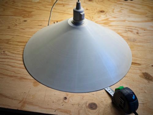 Metalen lampenkap uit de jaren '50
