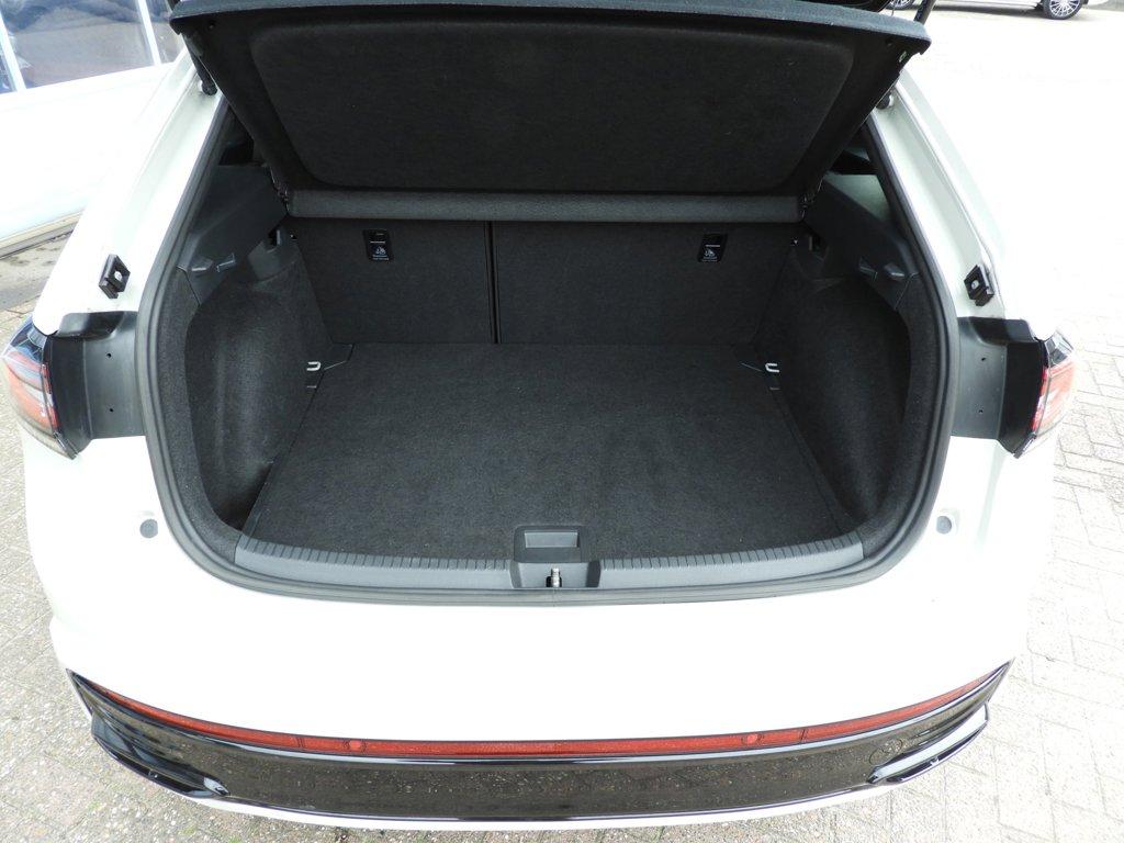 Volkswagen Taigo 1.0 tsi r-line