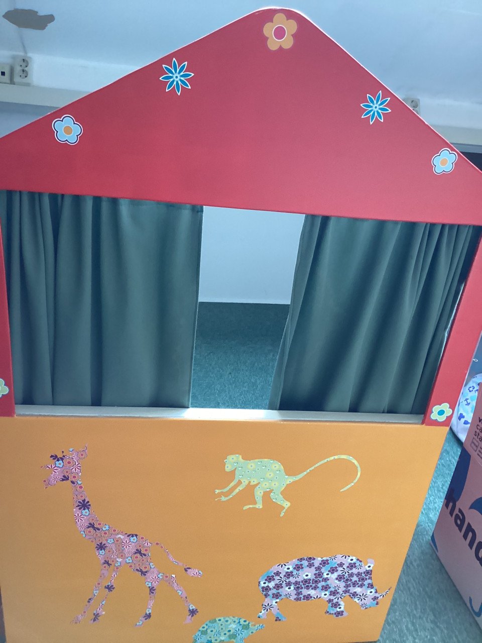 Poppenkast ofwel poppentheater zonder handpoppen