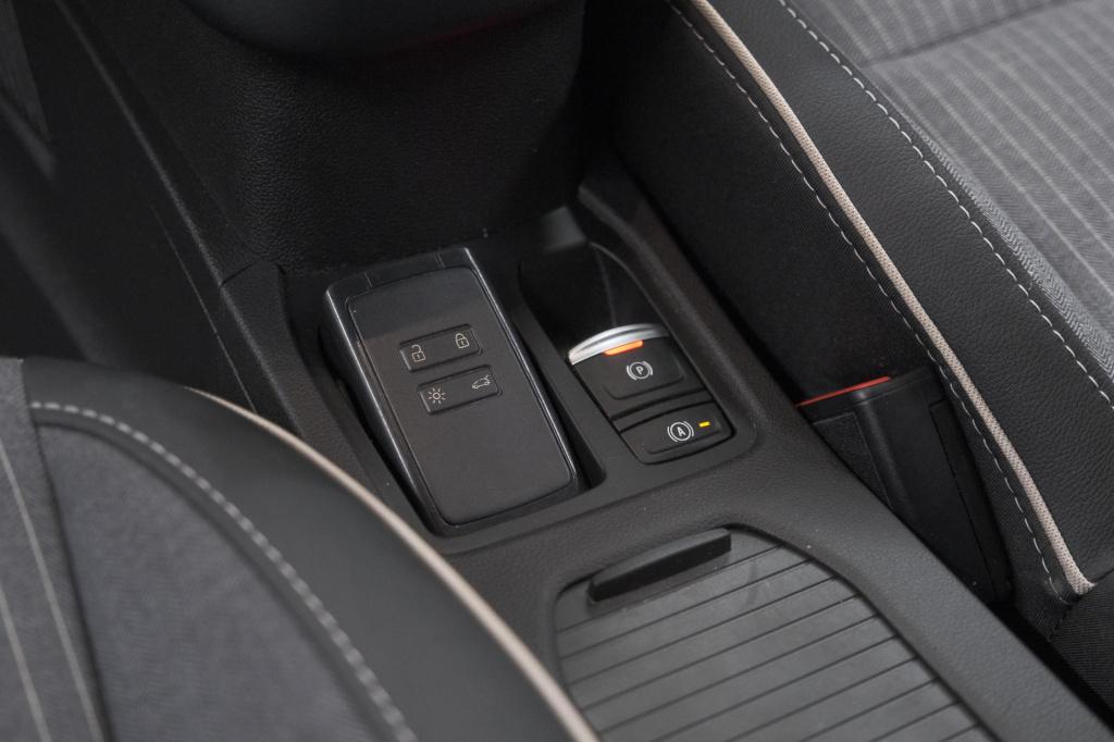 Renault Clio tce 90 gpf techno | 360 camera | adaptieve cruise control | 9.