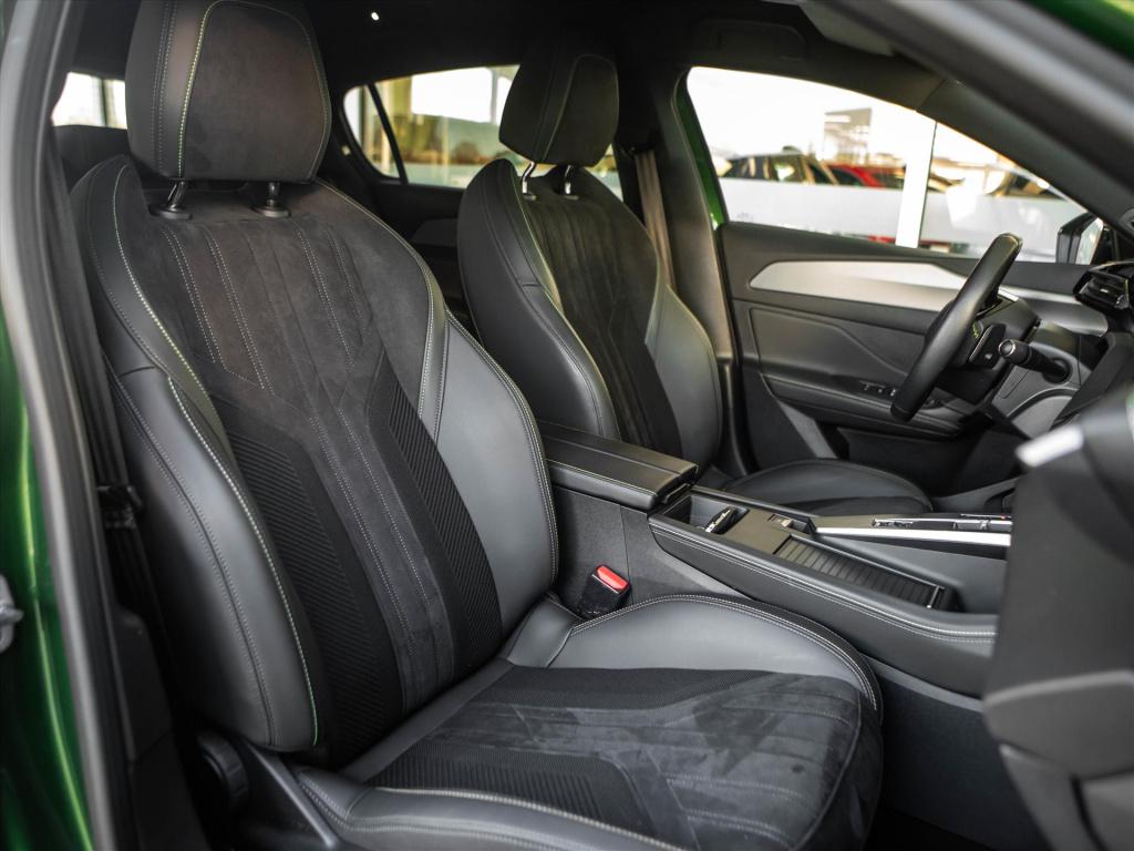 Peugeot 308 1.2 puretech 130pk gt automaat | navigatie | camera | park. sen