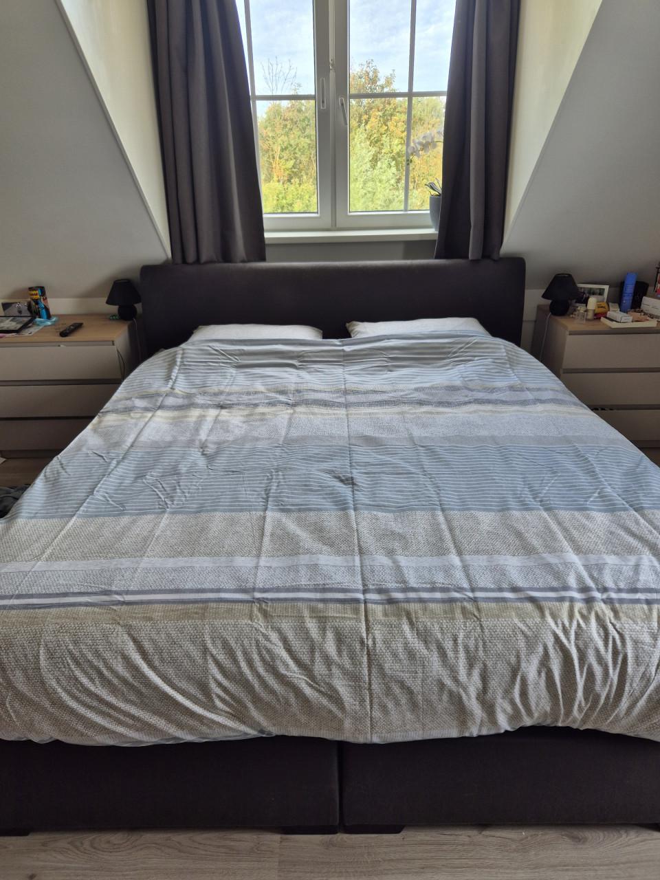 Boxspring bed