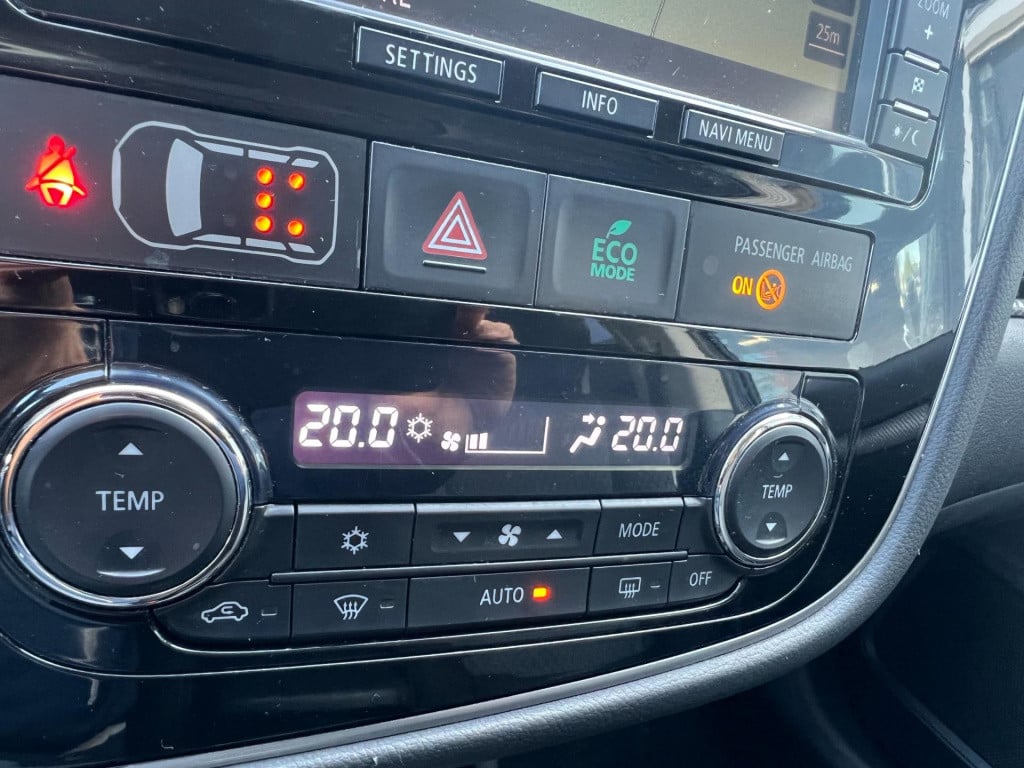Mitsubishi Outlander 2.0 business edition 7 persoons